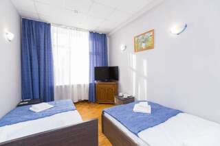 Гостиница Гостиный Дом Визитъ Челябинск Кровать в общем номере с 4 кроватями-2